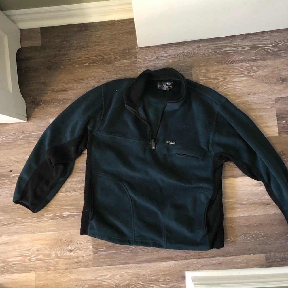 Vintage misty mountain fleece